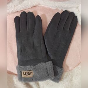 UGG gloves GREY
